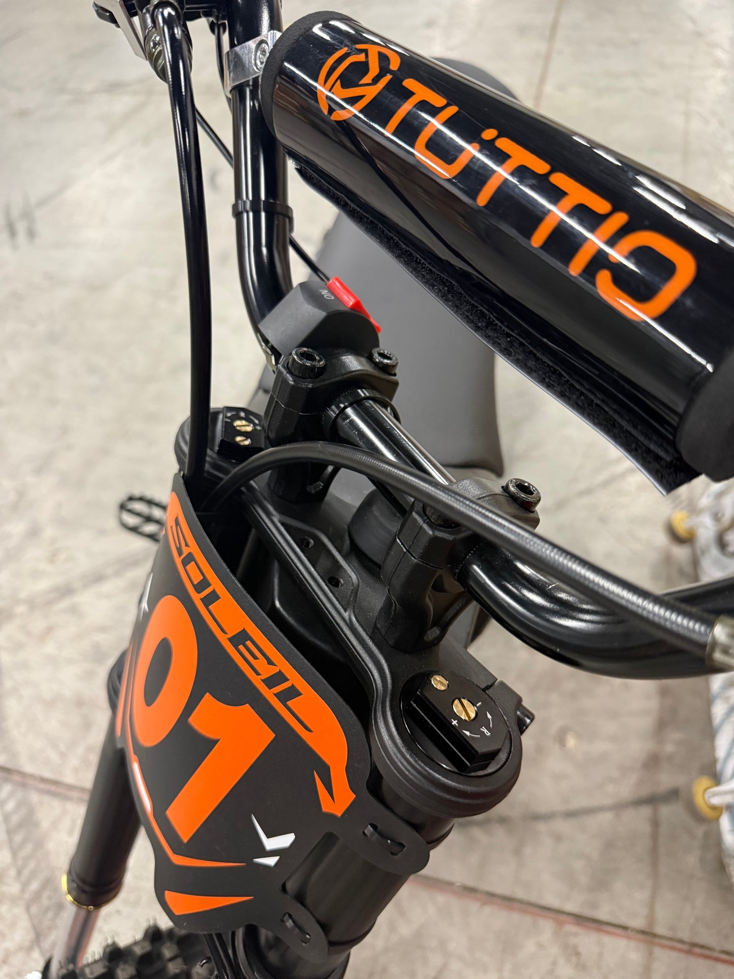 630mm Single Adjustable Tuttio/EM5/Yozma Forks