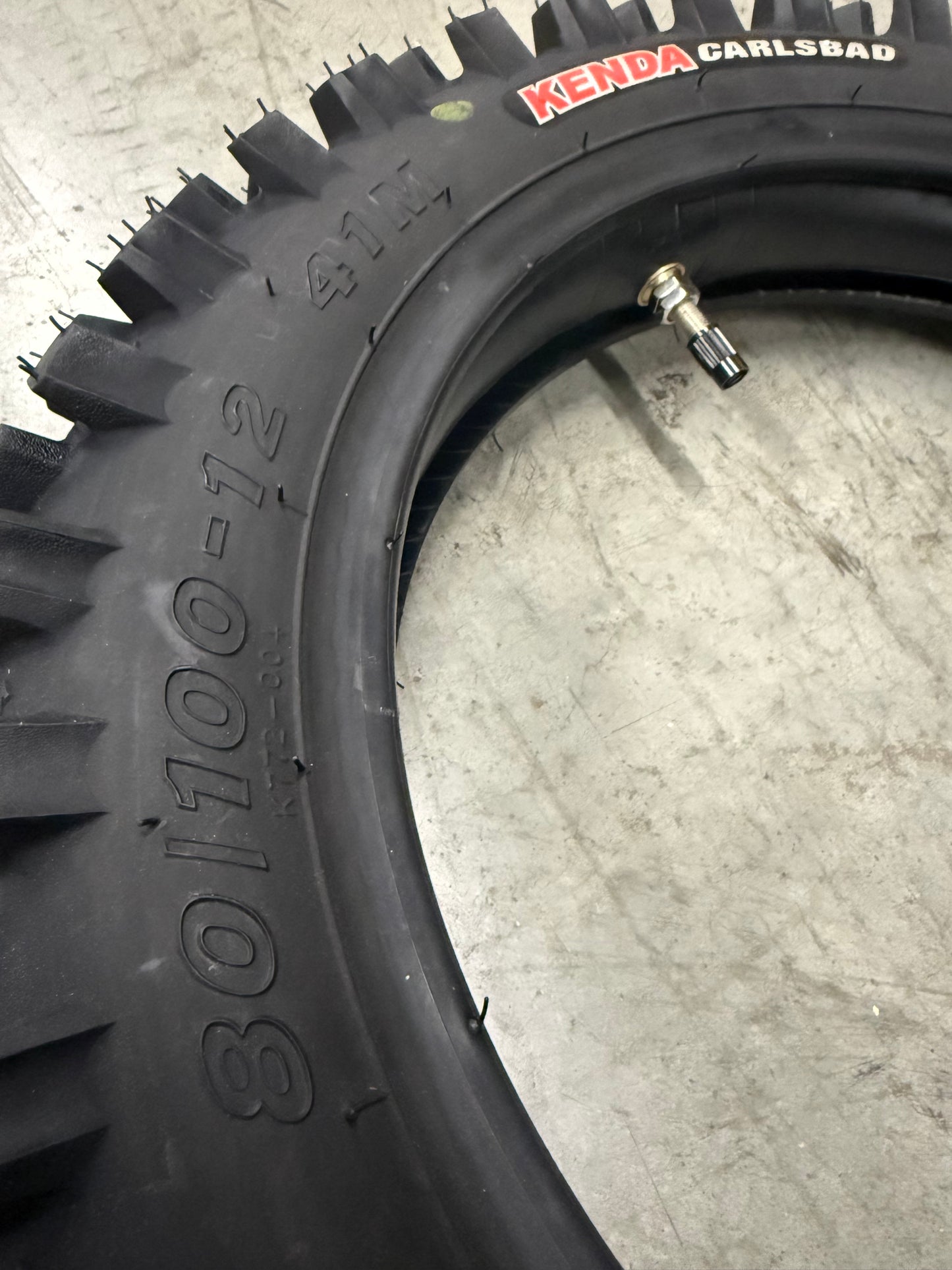 12in Kenda Carlsbad Dirt Tire w/ Tube