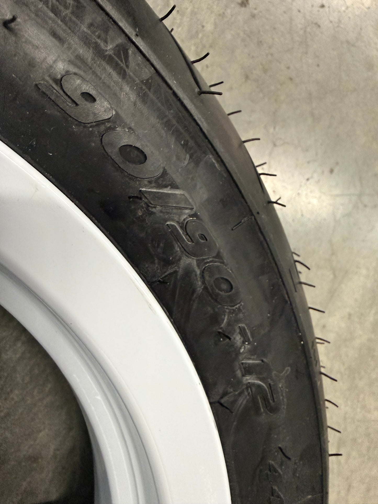 Razor 12in Super Motos w/ Pirelli Diablo Rosso Tires