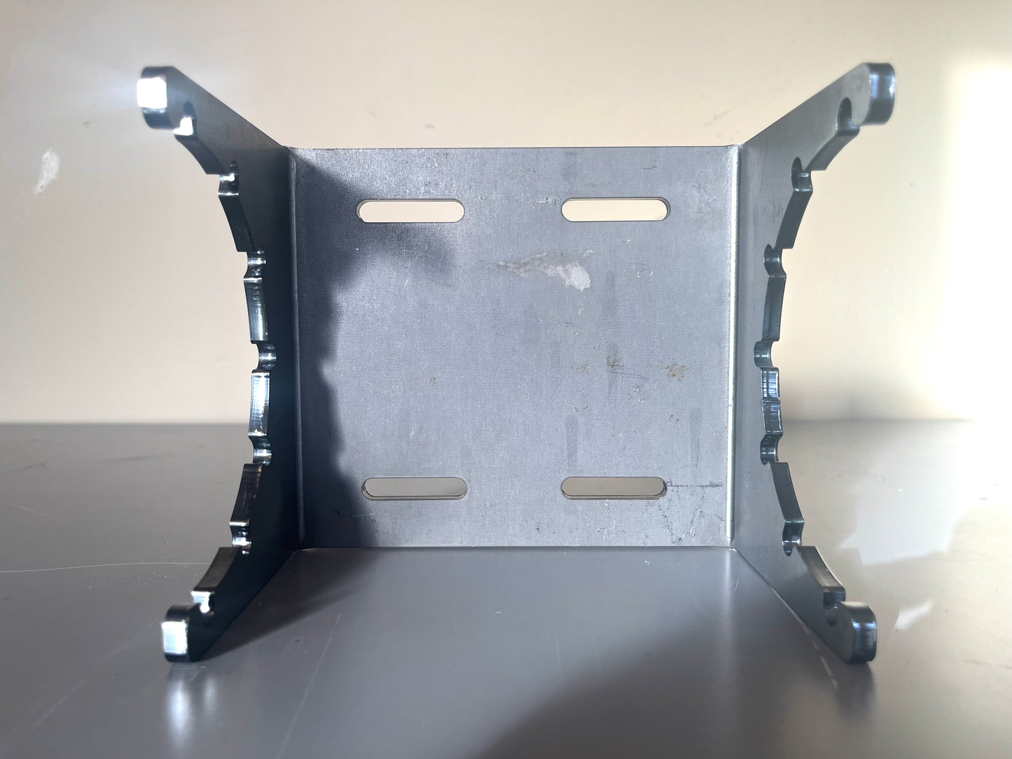 QS138 90H V3 Mounting Cradle