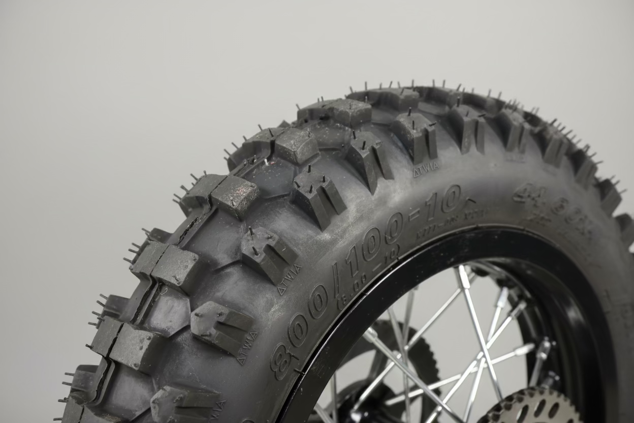 10/12 Aluminum Dirt Wheel Set for Razor w/Kenda Millville tires