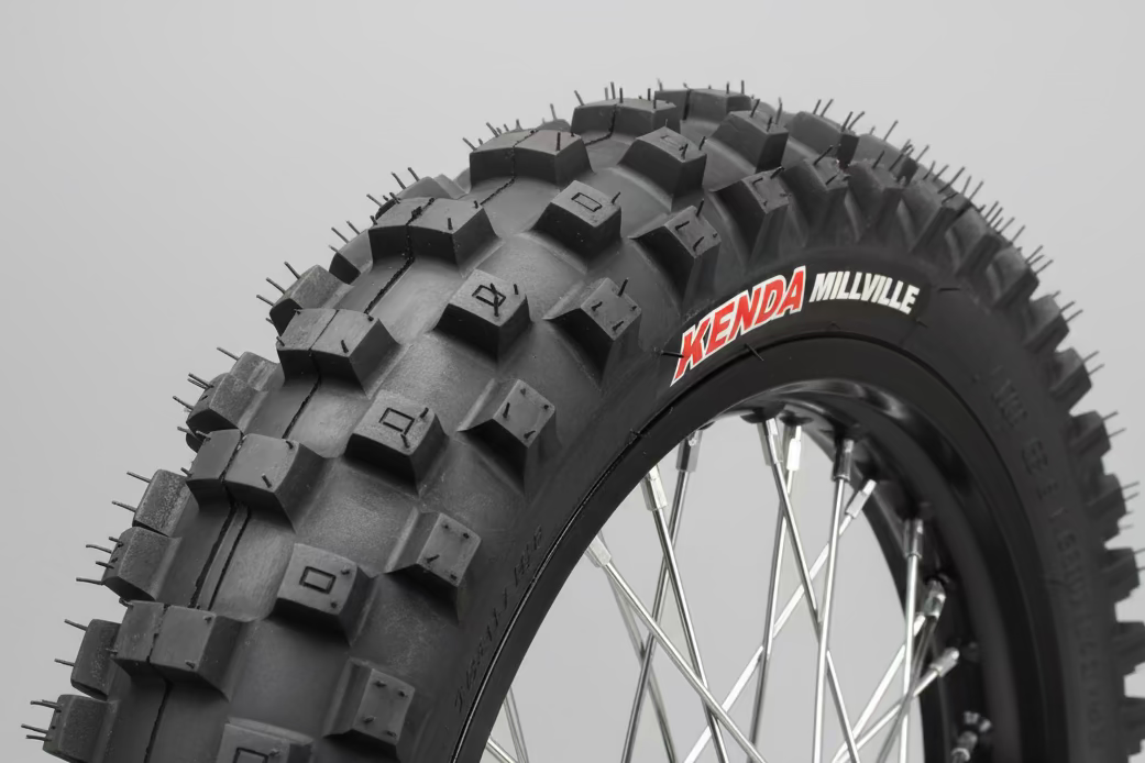 10/12 Aluminum Dirt Wheel Set for Razor w/Kenda Millville tires